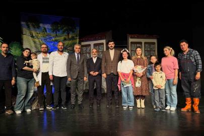 "Su Muhafızı Duru" oyunu ilk gösteriminde çocuklarla buluştu